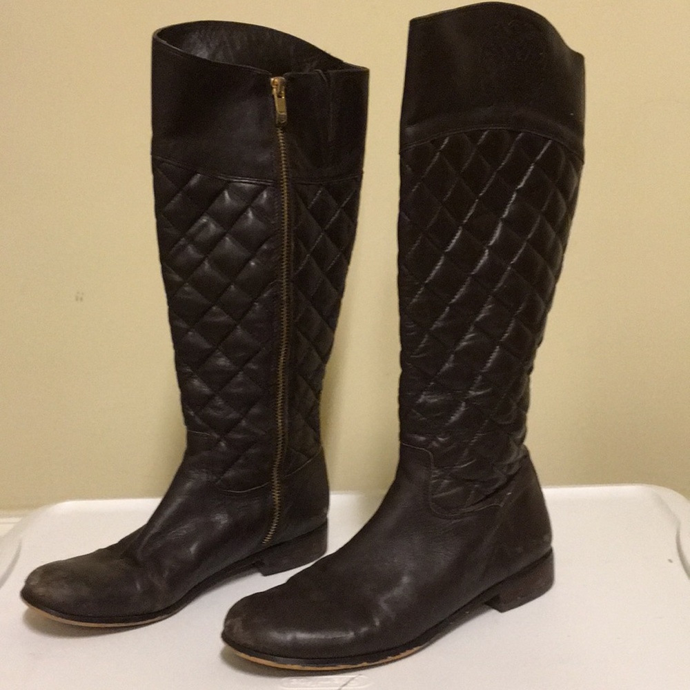 Brown boots